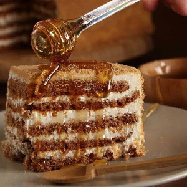 Nena's Gourmet | Honey Cake | Bahrain | WhatToEat Food | Restaurant | Cafe | 