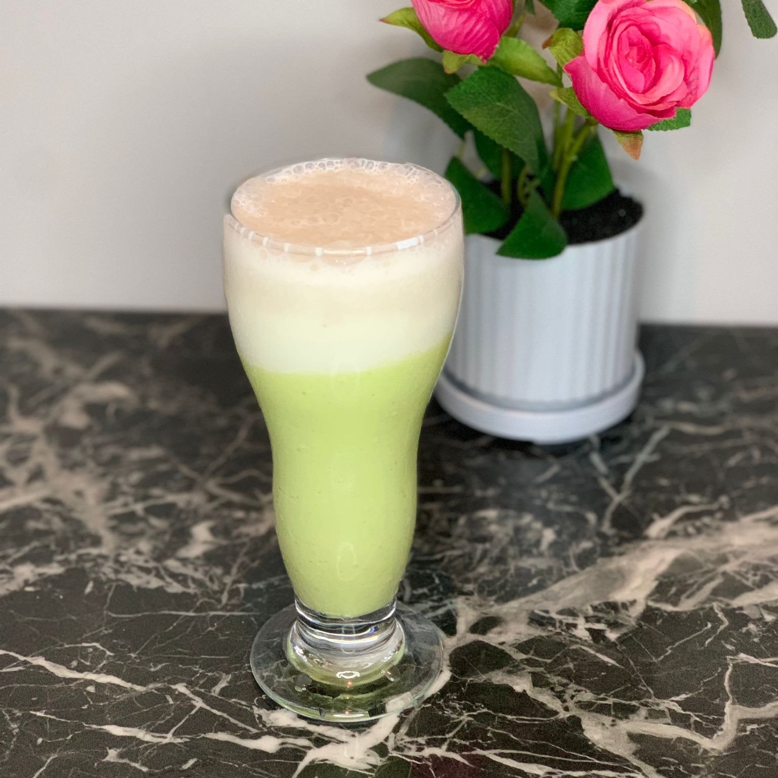 Le Notre Cafe | Avocado Banana Juice | Avocado Mango Juice | Bahrain | WhatToEat Food | Restaurant | Cafe | 